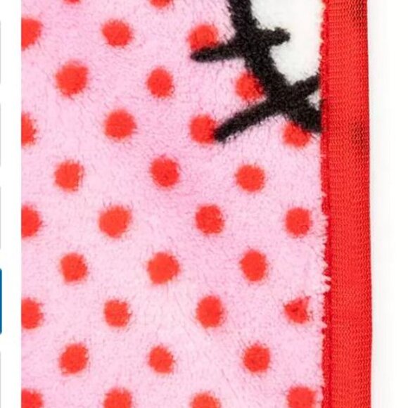 Hello Kitty Throw & Pillow Blanket 40” x 50” & Hello Kitty Shaped Pillow New - Picture 5 of 5